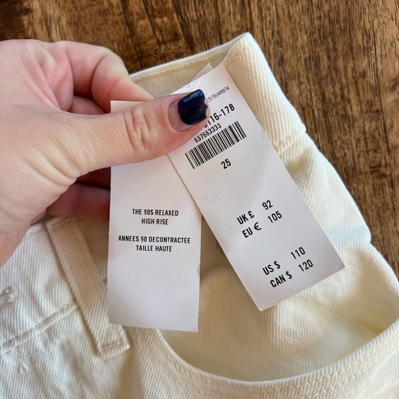 NWT A&F 90s Relaxed High Rise Jean in Cream with Embroidery - Picture 4 of 5